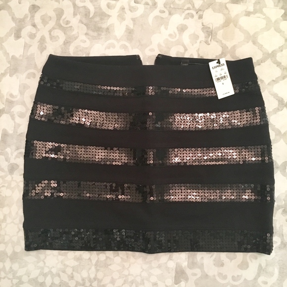 NWT Express Black Sequin Mini Skirt Size 0 - Picture 1 of 3
